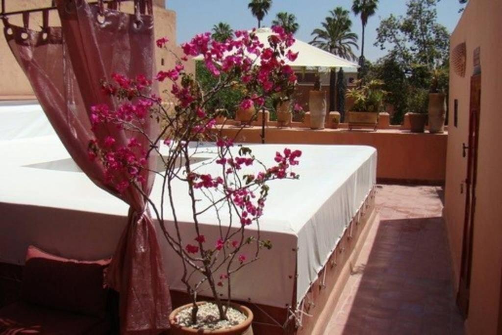 Вилла Emplacement N°1 ! Riad Ica Марракеш Экстерьер фото